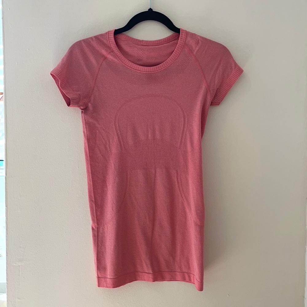 Lululemon Swiftly Tech Short Sleeve